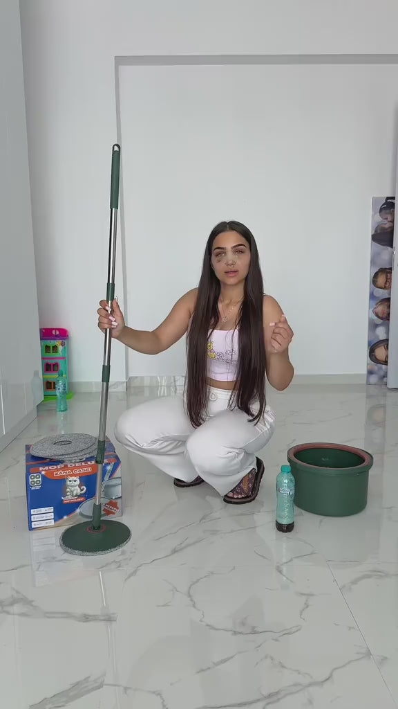 Set Mop Rotativ cu Galeata ZânaCasei Deluxe, Separa Apa Murdara de Cea Curata Consum Redus de apa si detergent, 4 rezerve