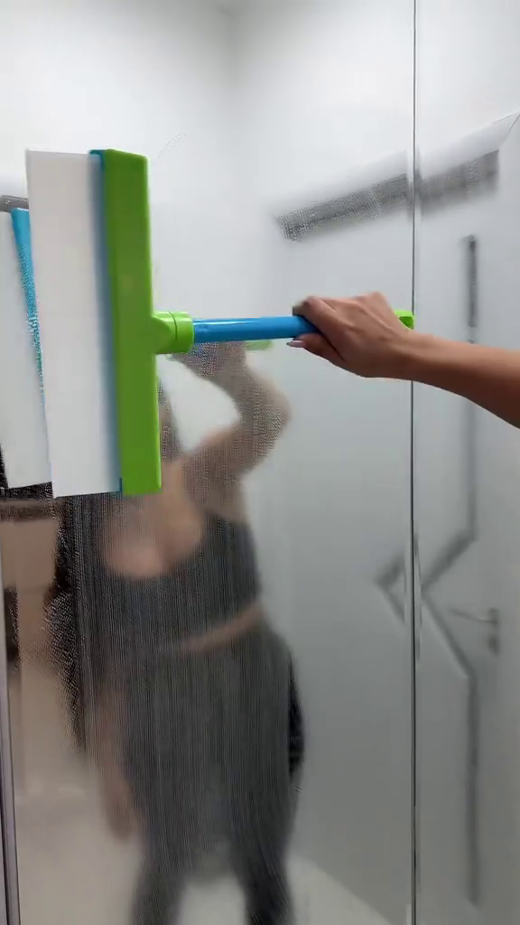 Racletă 3 în 1 pentru Geamuri din Silicon Reciclabil, cu Lamă Rotativă și Lavetă din Microfibră