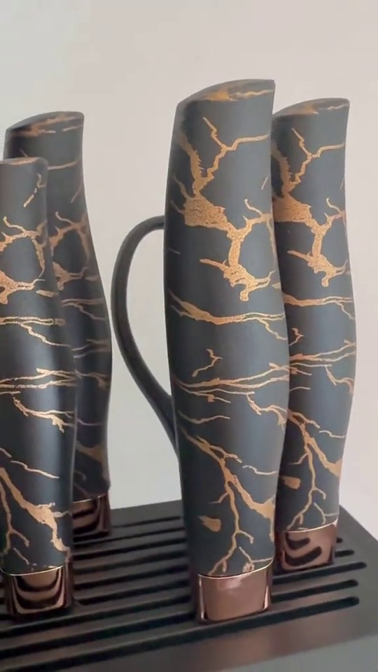 Set 16 Piese Ustensile Bucătărie din Silicon & Set Cuțite cu Suport – Design Modern, Multifuncțional