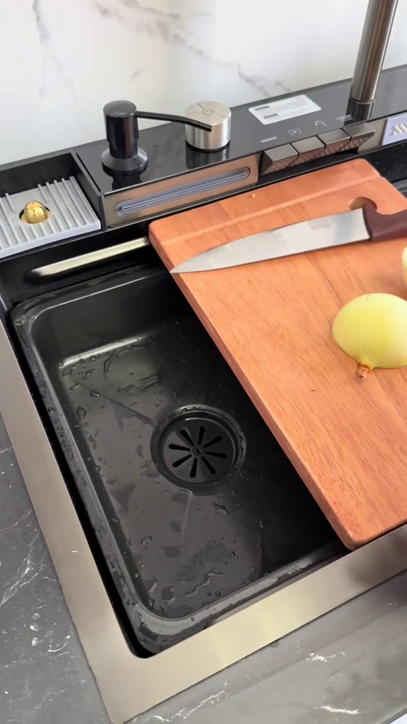 Chiuveta de Bucătărie Multifuncțională din Oțel Inoxidabil cu Afișaj Digital