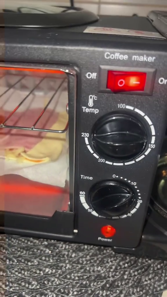 Aparat Multifuncțional pentru Mic Dejun 3 in 1