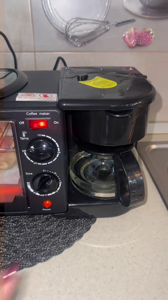 Aparat Multifuncțional pentru Mic Dejun 3 in 1